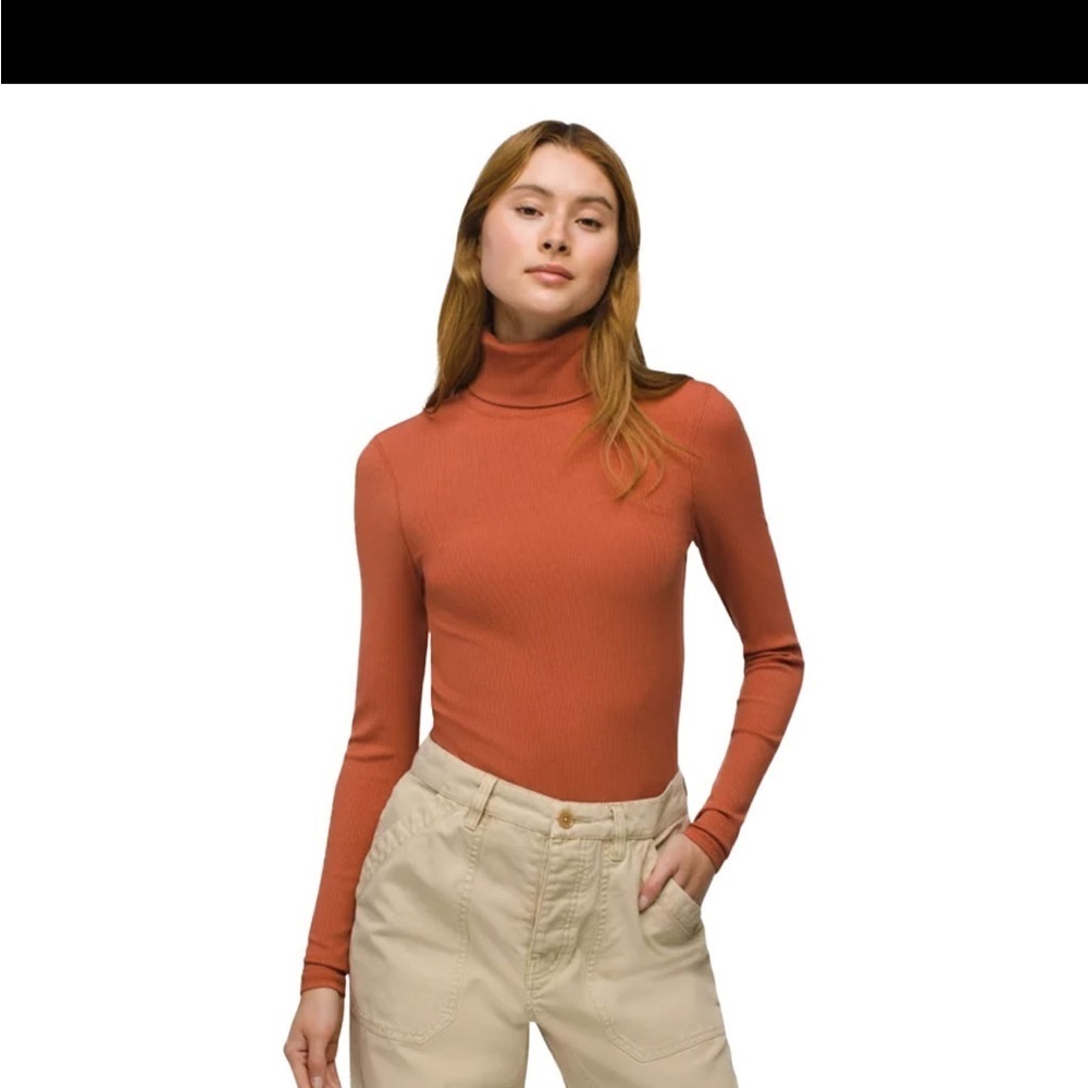 Women's Prana  Rust Turtleneck Long Sleeve Top - Small
